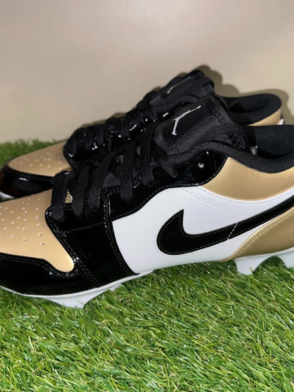 Men Size 13 Nike Jordan 1 Low TD Patent Gold Toe Football Cleats FJ6245-701 NEW
